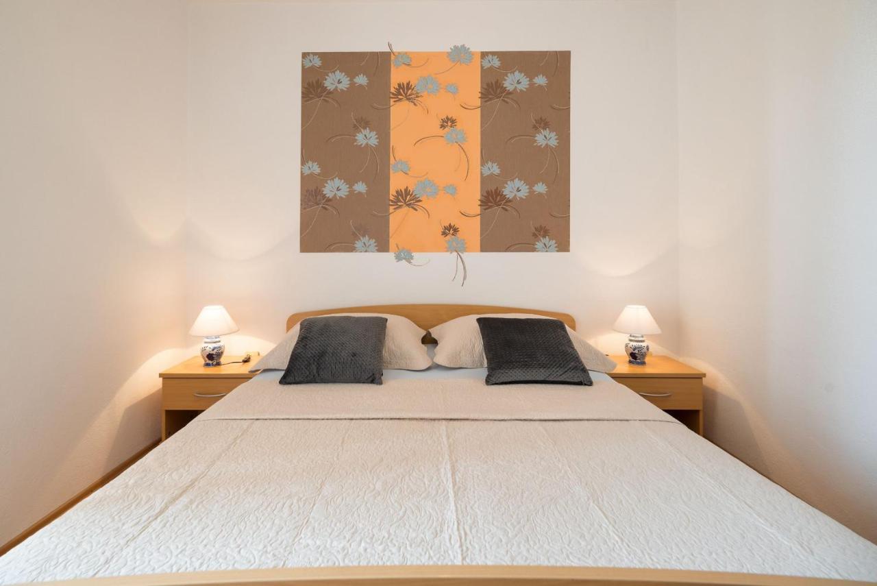 Apartments Ivanka 오크루그고른지 외부 사진